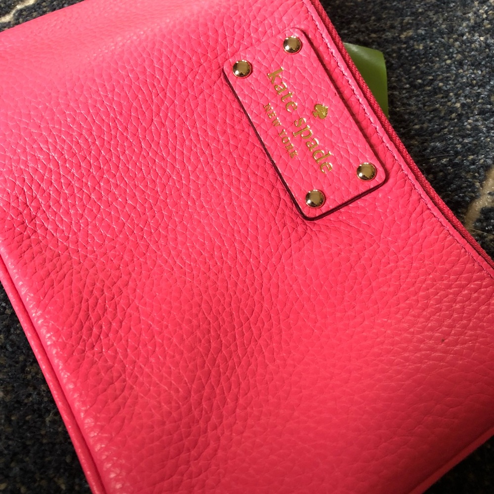 Kate Spade Zippered Chrissy Wristlet - Picture 2 of 4